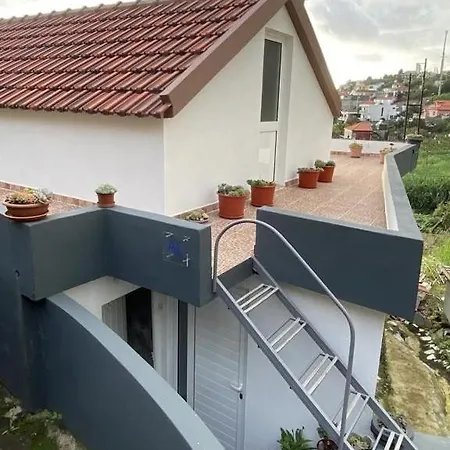 Cozy 1 Bedroom W/ Balcony, Ocean View & Perfect Sunsets Σπίτι διακοπών *