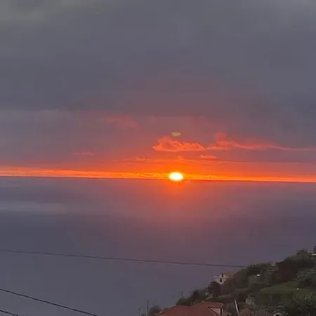 Cozy 1 Bedroom W/ Balcony, Ocean View & Perfect Sunsets Ribeira Brava