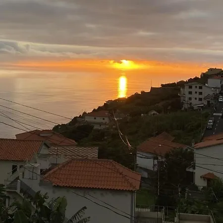 Cozy 1 Bedroom W/ Balcony, Ocean View & Perfect Sunsets Ribeira Brava