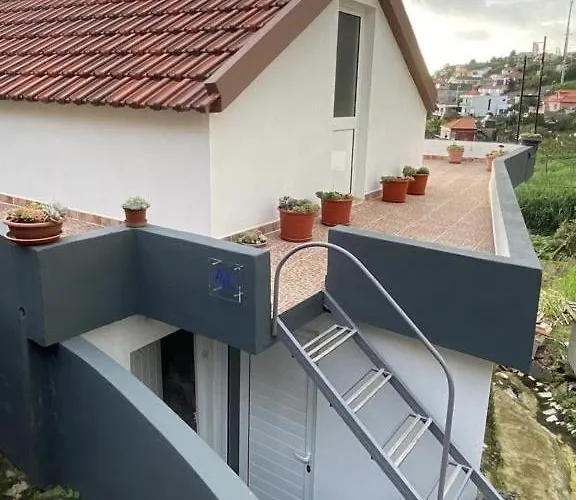 Cozy 1 Bedroom W/ Balcony, Ocean View & Perfect Sunsets Casa vacanze *